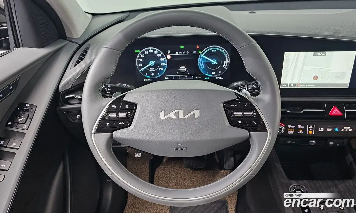 Kia Niro 2025 1.6 автомат (гидро), фото 20