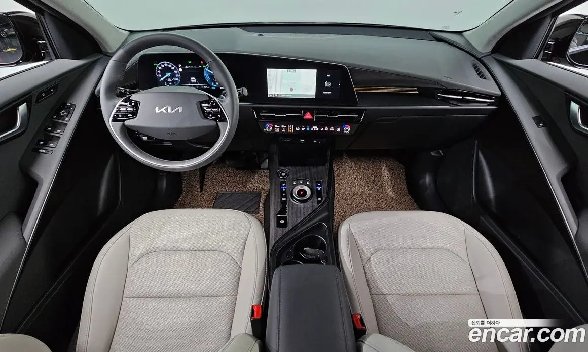 Kia Niro 2025 1.6 автомат (гидро), фото 10