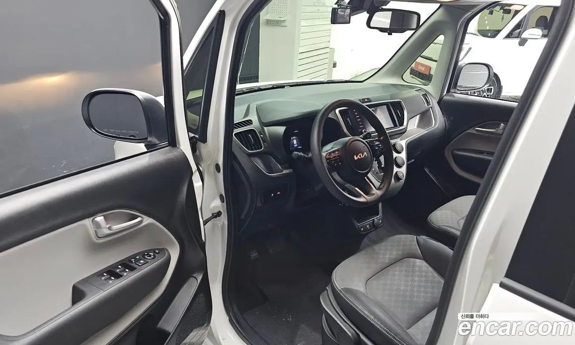 Kia Ray 2022 1.0 автомат (гидро), фото 13