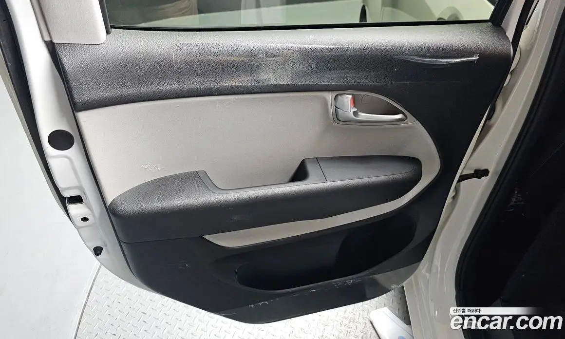 Kia Ray 2022 1.0 автомат (гидро), фото 15