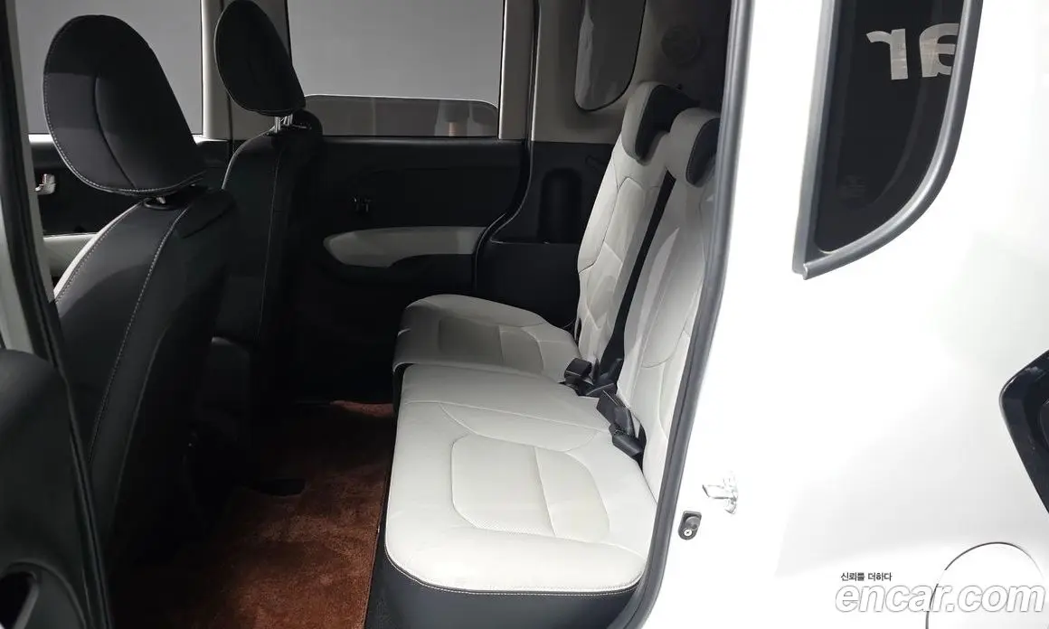 Kia Ray 2024 1.0 автомат (гидро), фото 16