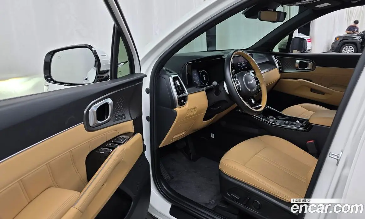 Kia Sorento 2023 1.6 автомат (гидро), фото 13