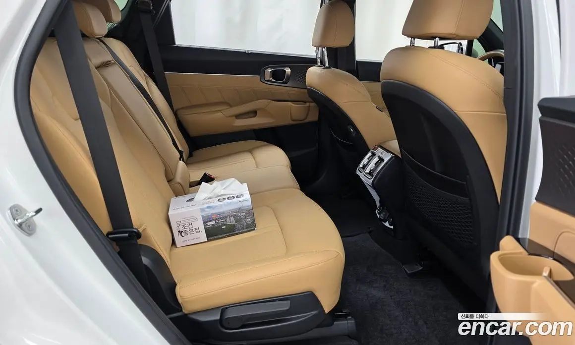 Kia Sorento 2023 1.6 автомат (гидро), фото 17