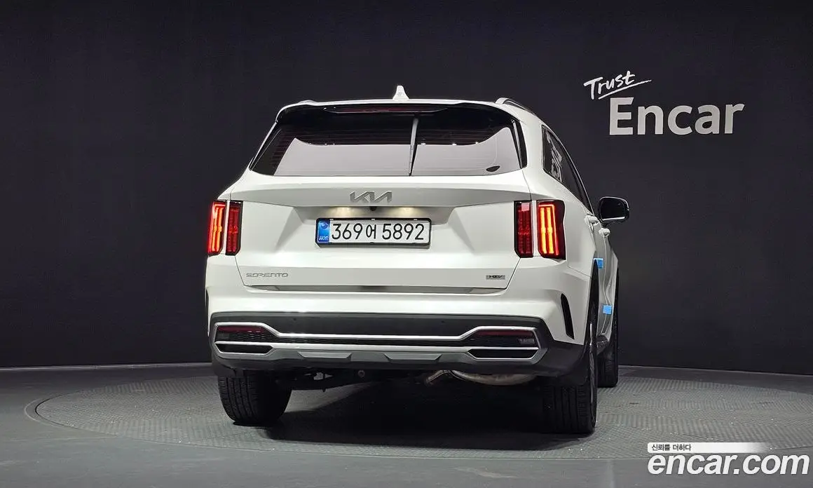 Kia Sorento 2023 1.6 автомат (гидро), фото 4