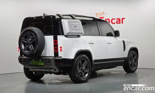 Land Rover Defender 2024 2.0 автомат (гидро), миниатюра 2