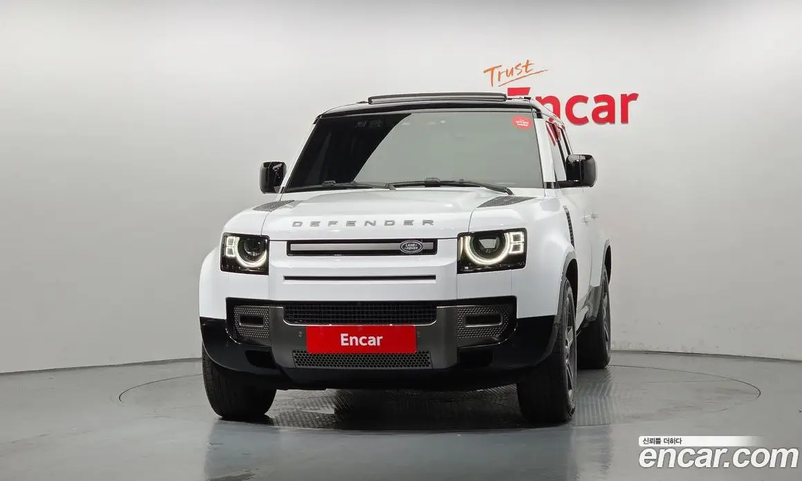 Land Rover Defender 2024 2.0 автомат (гидро), фото 3