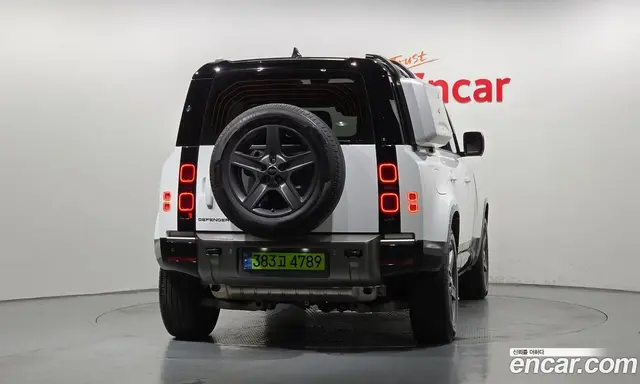 Land Rover Defender 2024 2.0 автомат (гидро), миниатюра 4