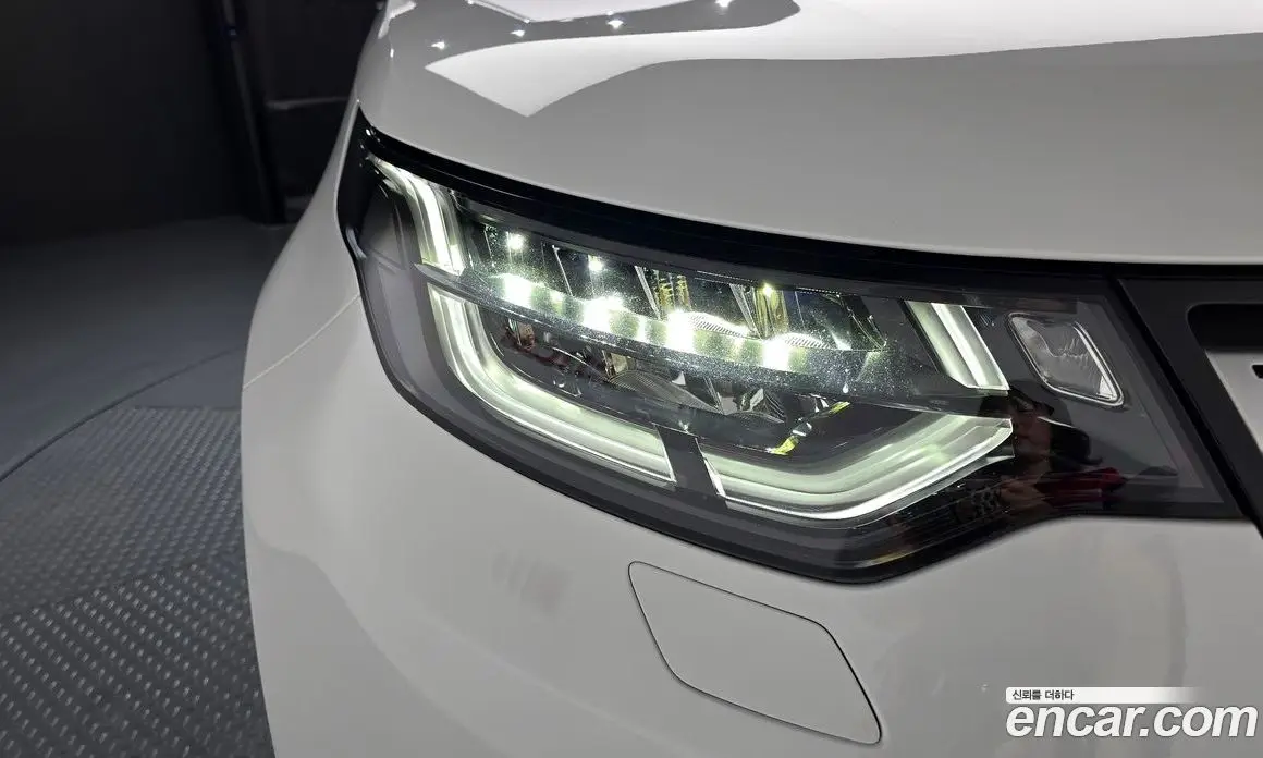 Land Rover Discovery 2019 3.0 автомат (гидро), фото 7
