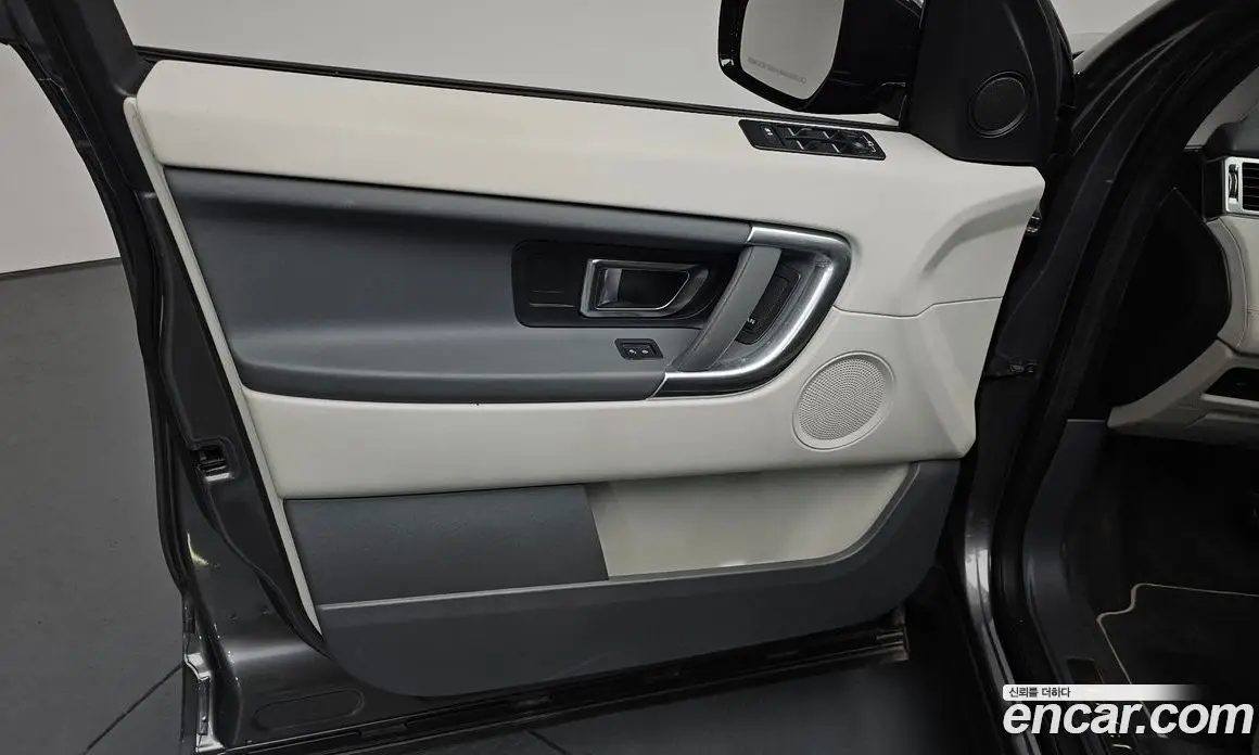 Land Rover Discovery Sport 2019 2.0 автомат (гидро), фото 13