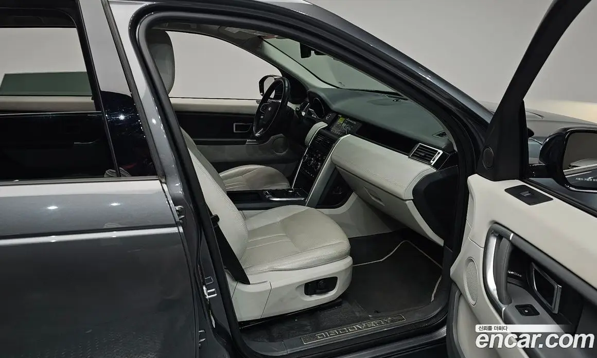 Land Rover Discovery Sport 2019 2.0 автомат (гидро), фото 15