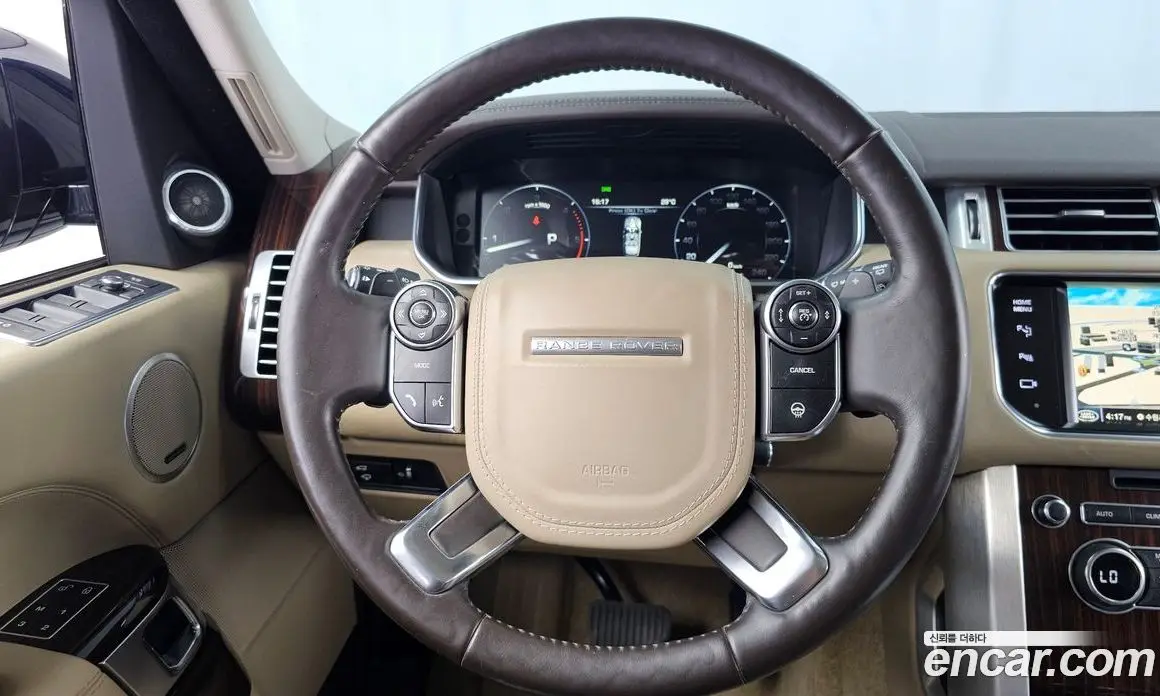 Land Rover Range Rover 2015 4.4 автомат (гидро), фото 13