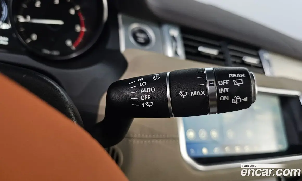 Land Rover Range Rover Evoque 2018 2.0 автомат (гидро), фото 27