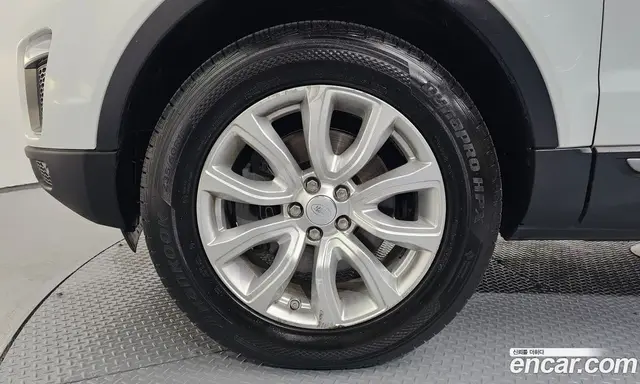Land Rover Range Rover Evoque 2018 2.0 автомат (гидро), миниатюра 5