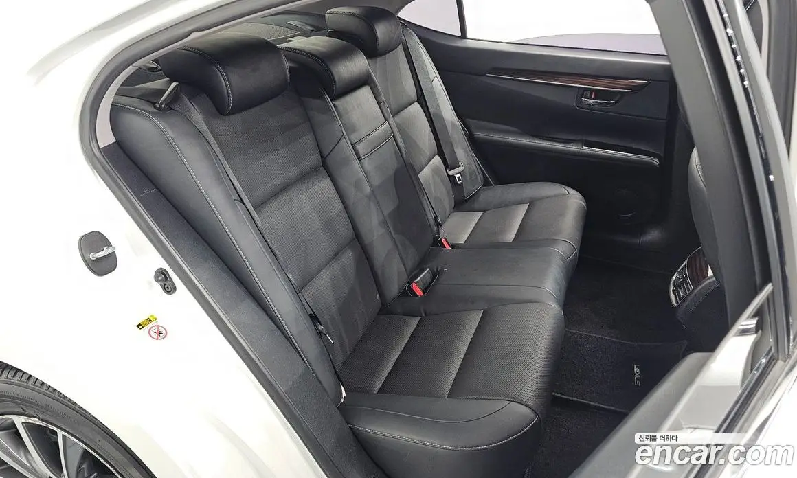 Lexus ES 2016 2.5 автомат (гидро), фото 11 Lexus ES 2016 2.5 автомат (гидро), фото 11