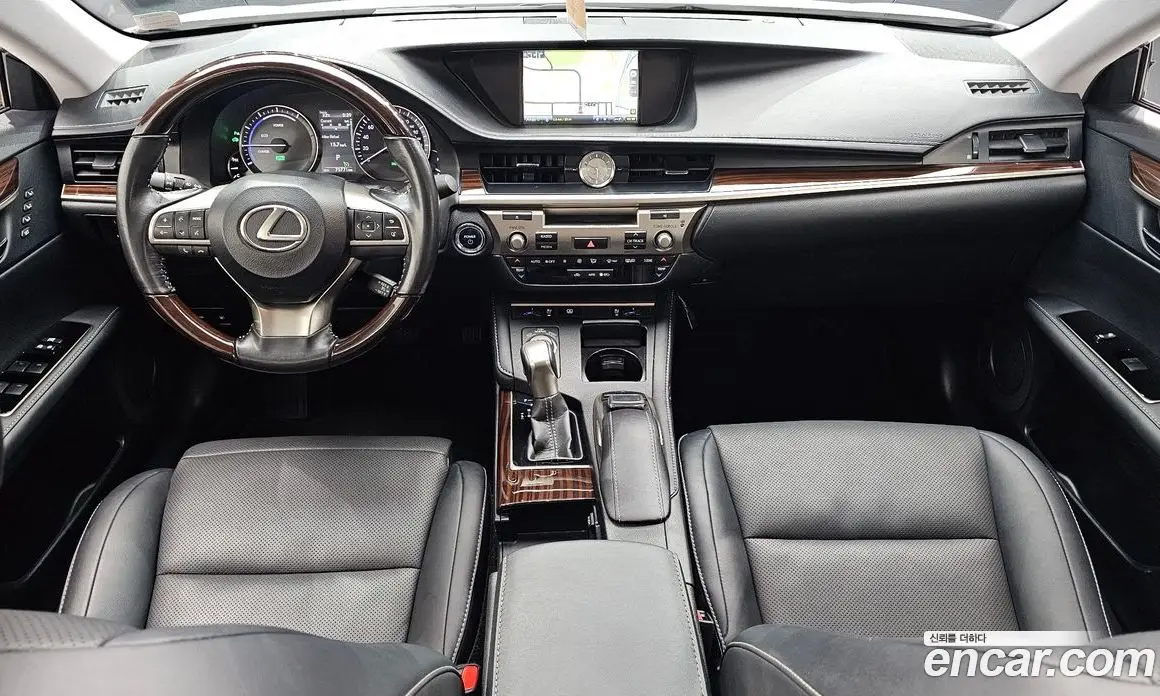 Lexus ES 2016 2.5 автомат (гидро), фото 7 Lexus ES 2016 2.5 автомат (гидро), фото 7