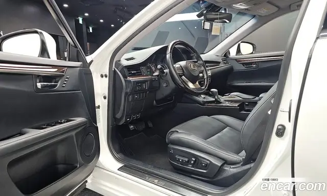 Lexus ES 2016 2.5 автомат (гидро), миниатюра 10 Lexus ES 2016 2.5 автомат (гидро), миниатюра 10