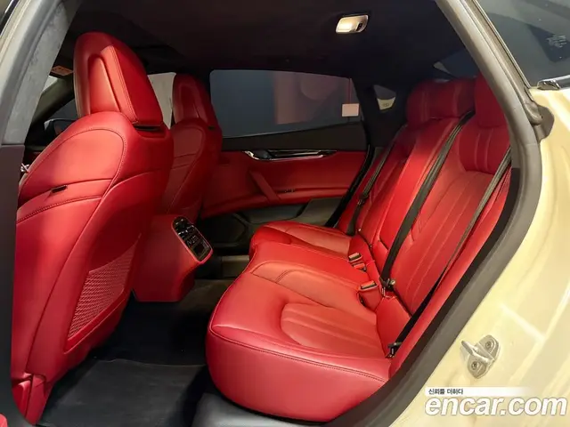 Maserati Quattroporte 2017 3.0 автомат (гидро), миниатюра 9 Maserati Quattroporte 2017 3.0 автомат (гидро), миниатюра 9