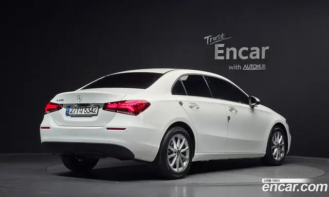 Mercedes-Benz A-Class 2020 2.0 автомат (гидро), миниатюра 2