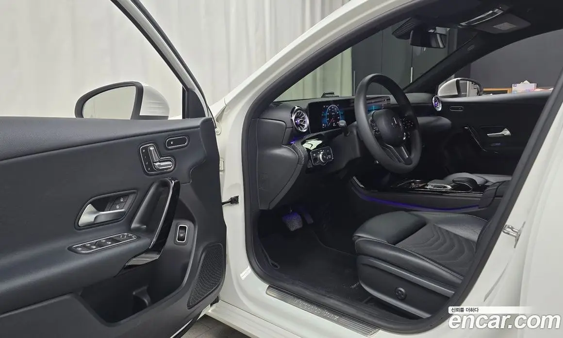 Mercedes-Benz A-Class 2020 2.0 автомат (гидро), фото 13