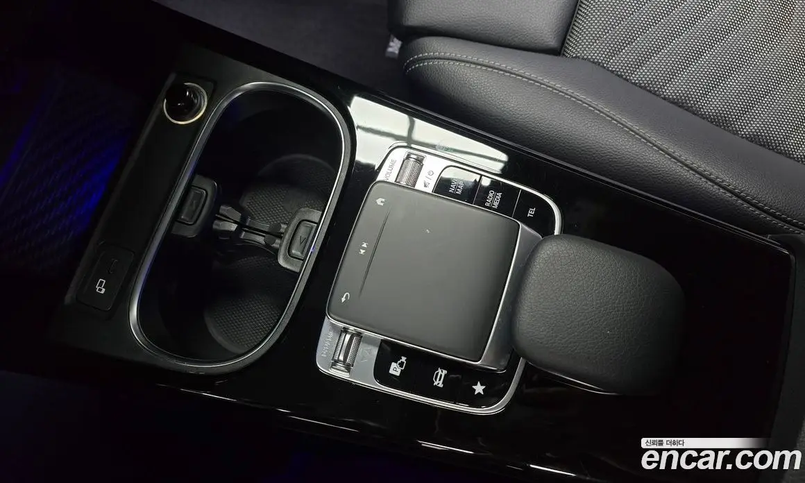 Mercedes-Benz A-Class 2020 2.0 автомат (гидро), фото 24