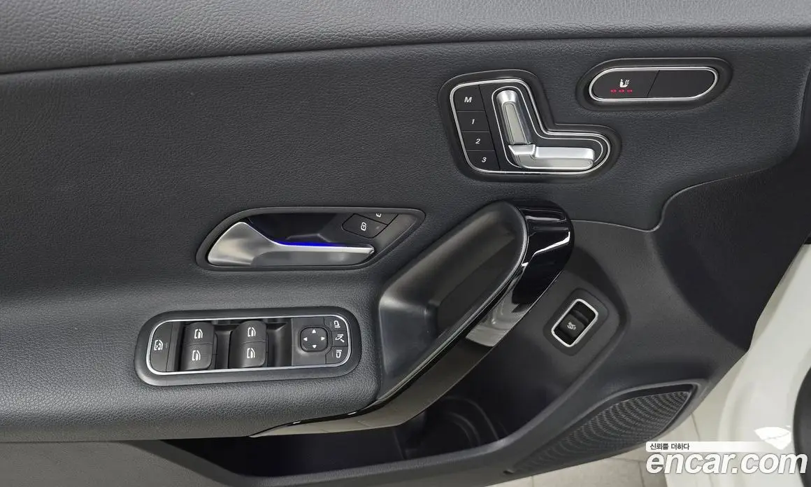 Mercedes-Benz A-Class 2020 2.0 автомат (гидро), фото 25