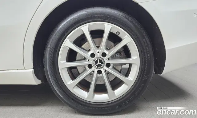 Mercedes-Benz A-Class 2020 2.0 автомат (гидро), миниатюра 7