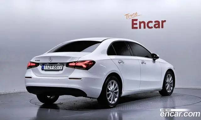 Mercedes-Benz A-Class 2020 2.0 автомат (гидро), миниатюра 2