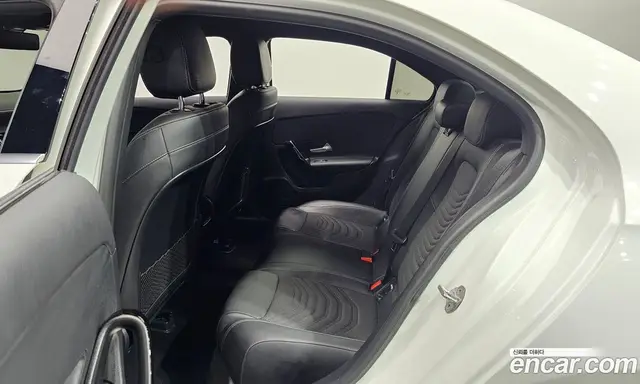 Mercedes-Benz A-Class 2020 2.0 автомат (гидро), миниатюра 11