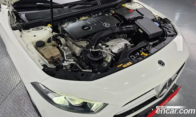 Mercedes-Benz A-Class 2020 2.0 автомат (гидро), миниатюра 6
