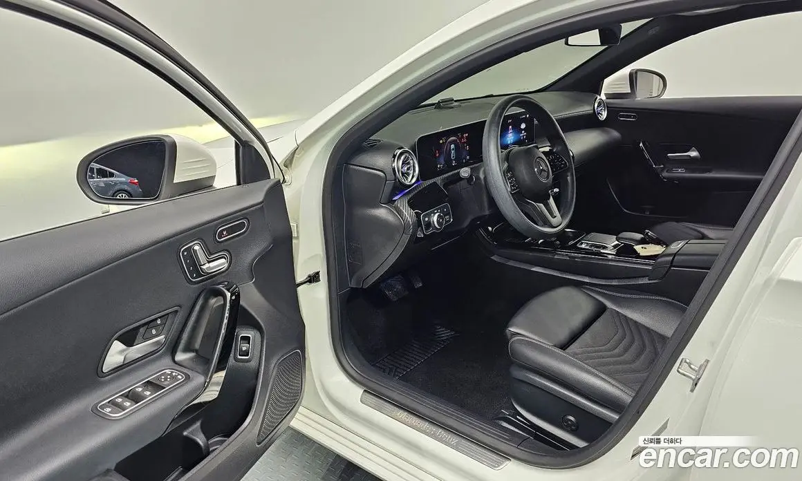 Mercedes-Benz A-Class 2020 2.0 автомат (гидро), фото 10