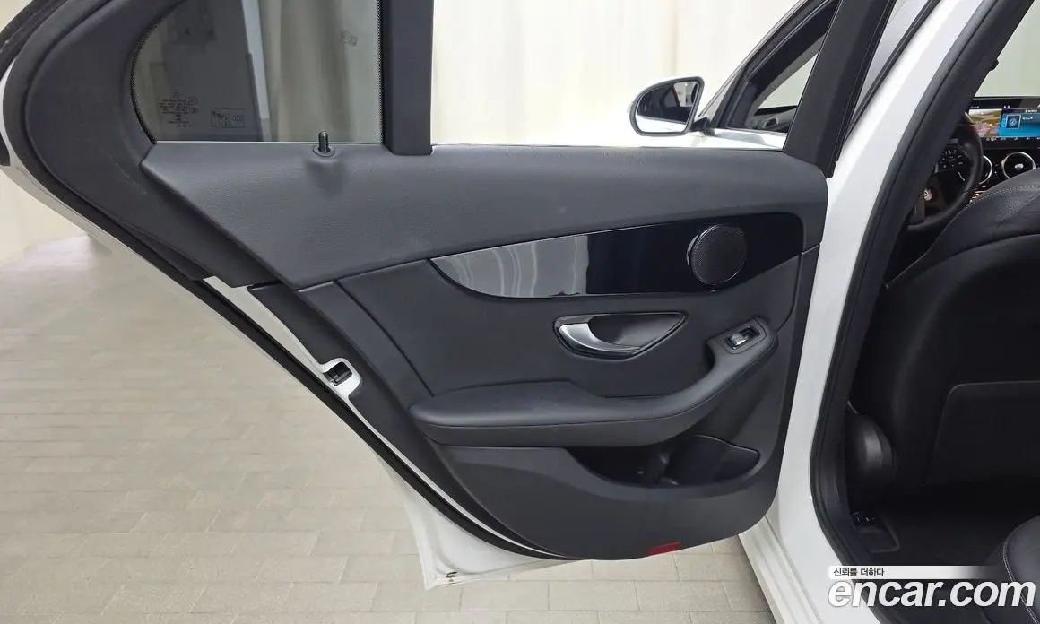 Mercedes-Benz C-Class 2019 2.0 автомат (гидро), фото 15