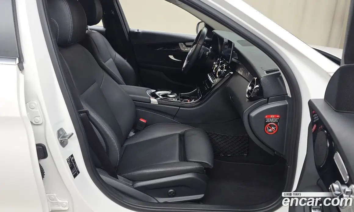Mercedes-Benz C-Class 2019 2.0 автомат (гидро), фото 17