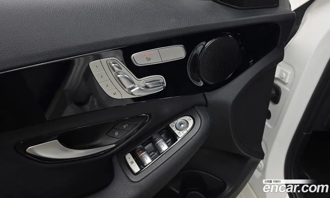 Mercedes-Benz C-Class 2019 2.0 автомат (гидро), фото 23