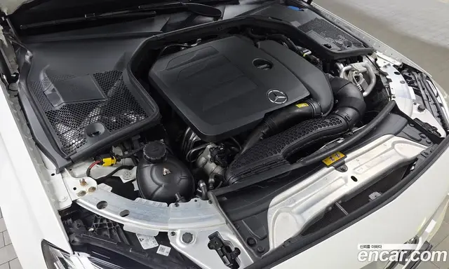 Mercedes-Benz C-Class 2019 2.0 автомат (гидро), миниатюра 6
