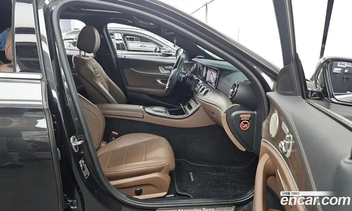 Mercedes-Benz E-Class 2023 2.0 автомат (гидро), фото 17