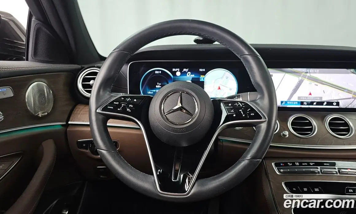 Mercedes-Benz E-Class 2023 2.0 автомат (гидро), фото 19