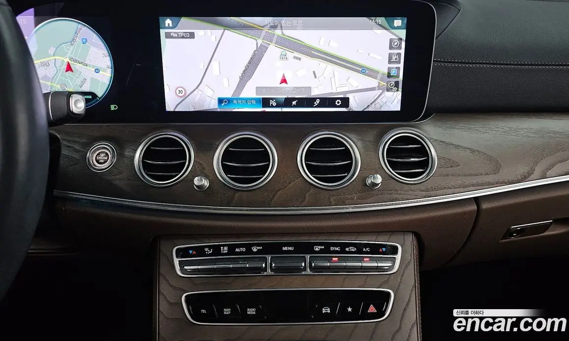 Mercedes-Benz E-Class 2023 2.0 автомат (гидро), фото 20