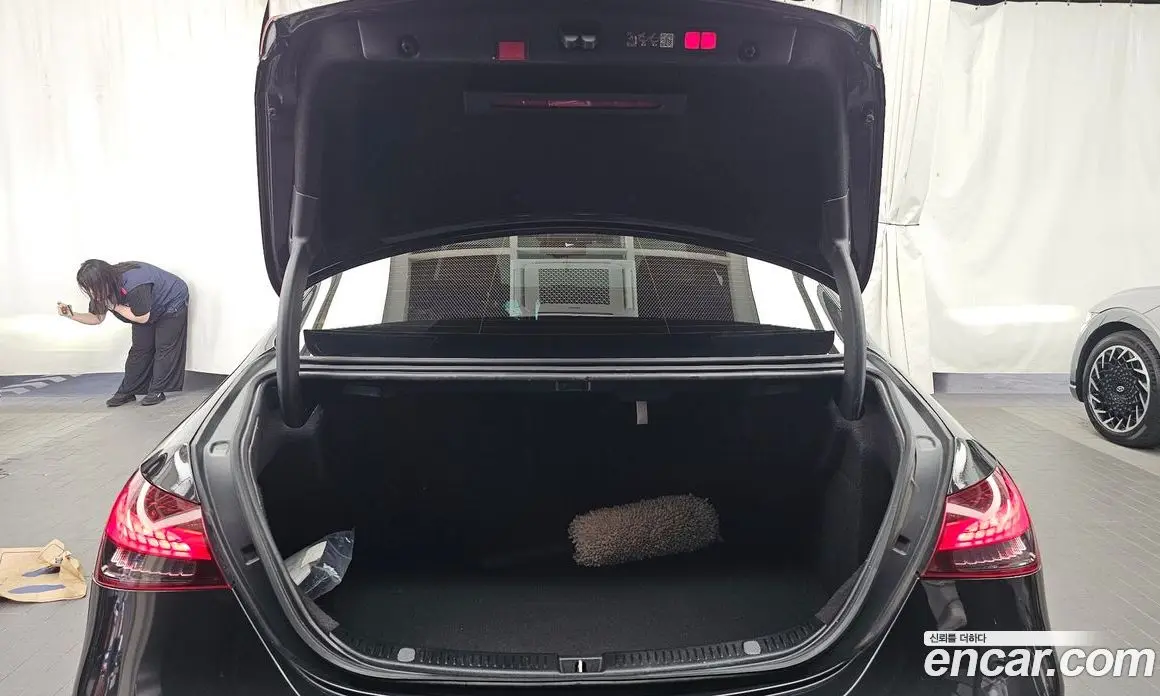 Mercedes-Benz E-Class 2023 2.0 автомат (гидро), фото 26