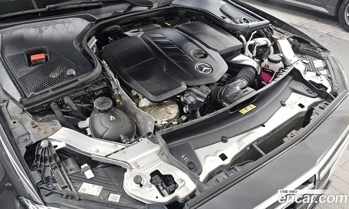 Mercedes-Benz E-Class 2023 2.0 автомат (гидро), фото 6
