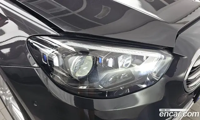 Mercedes-Benz E-Class 2023 2.0 автомат (гидро), миниатюра 8