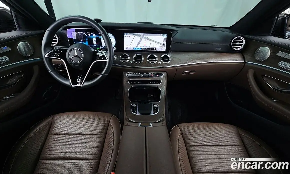 Mercedes-Benz E-Class 2023 2.0 автомат (гидро), фото 10