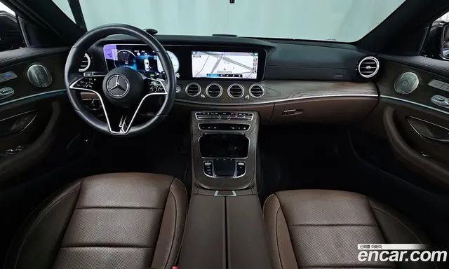 Mercedes-Benz E-Class 2023 2.0 автомат (гидро), миниатюра 10