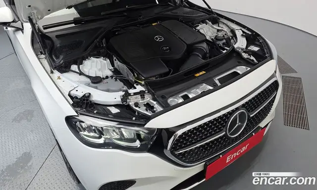 Mercedes-Benz E-Class 2024 2.0 автомат (гидро), миниатюра 6