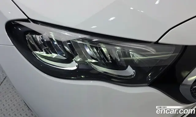 Mercedes-Benz E-Class 2024 2.0 автомат (гидро), миниатюра 8