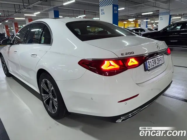 Mercedes-Benz E-Class 2025 2.0 автомат (гидро), миниатюра 2