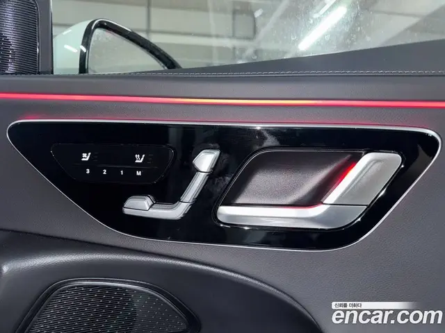 Mercedes-Benz E-Class 2025 2.0 автомат (гидро), миниатюра 11