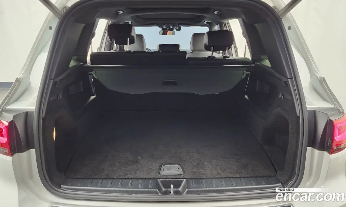 Mercedes-Benz GLB-Class 2021 2.0 автомат (гидро), фото 26