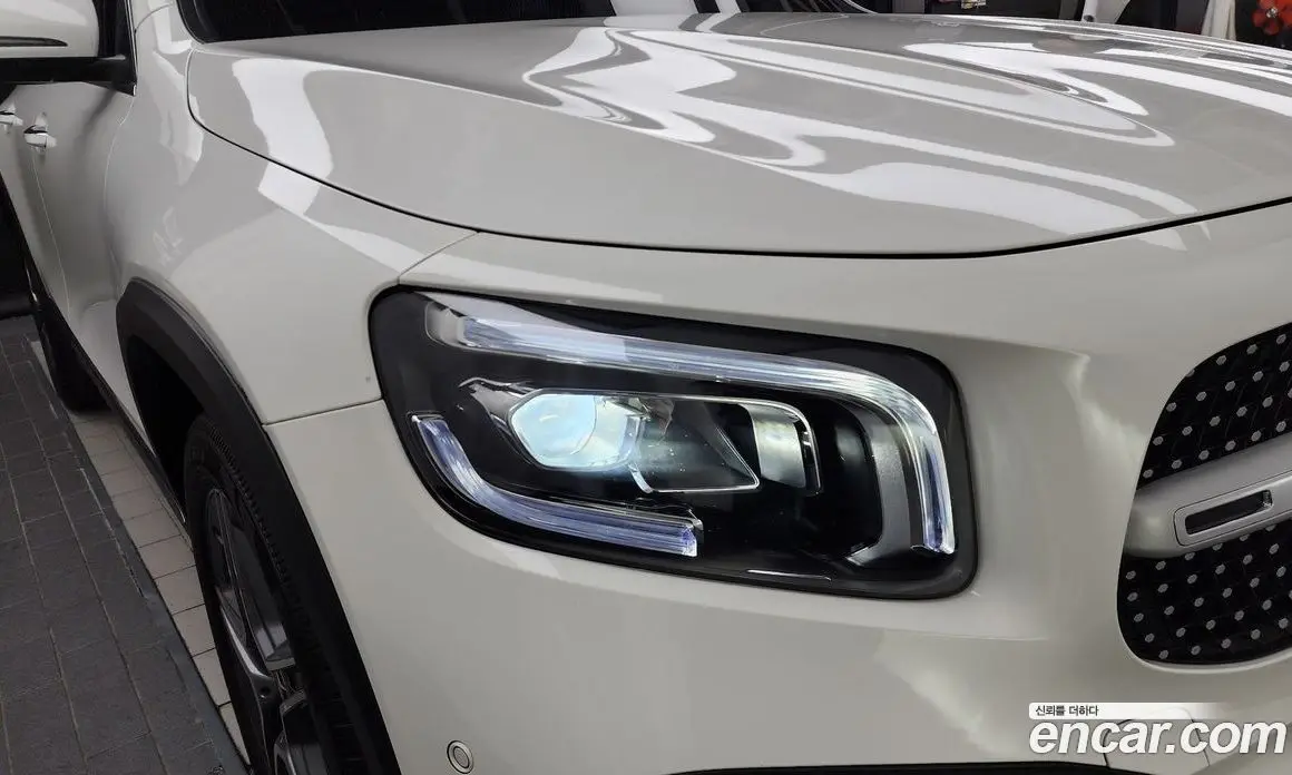 Mercedes-Benz GLB-Class 2021 2.0 автомат (гидро), фото 8