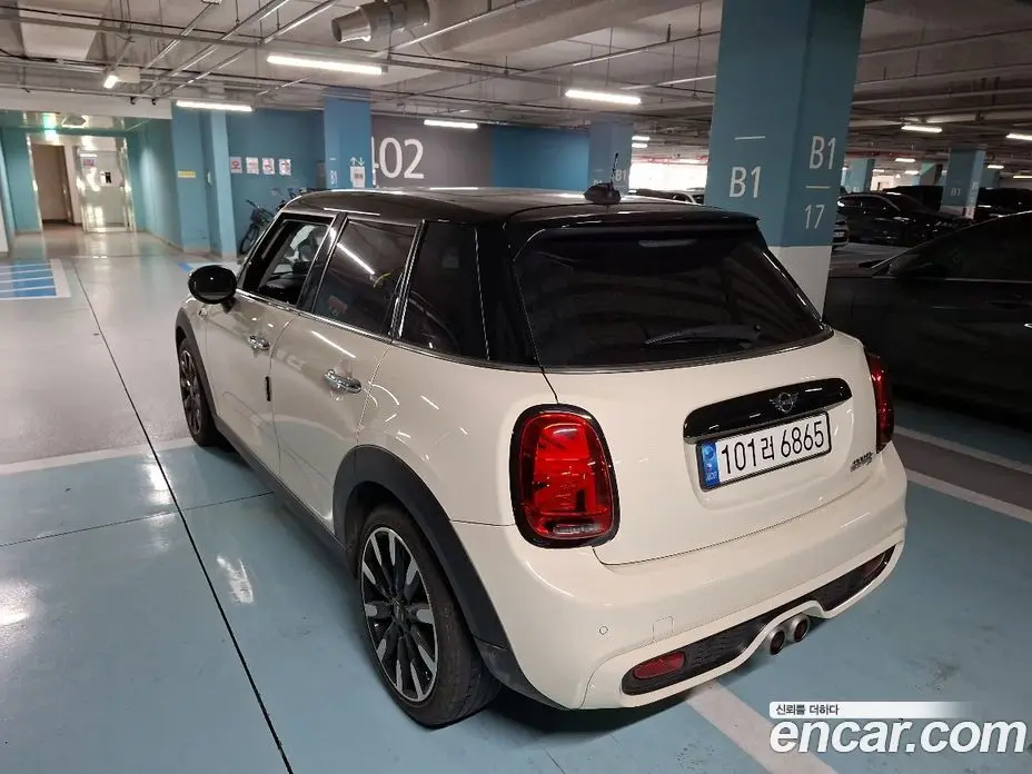 Mini Cooper 2020 2.0 автомат (гидро), фото 8