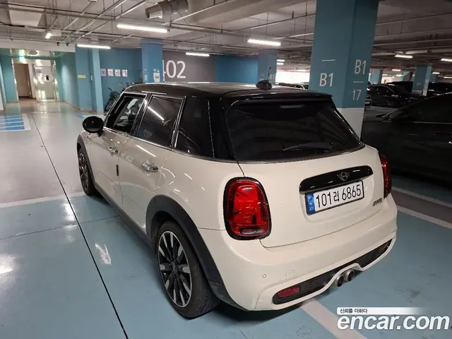 Mini Cooper 2020 2.0 автомат (гидро), миниатюра 8